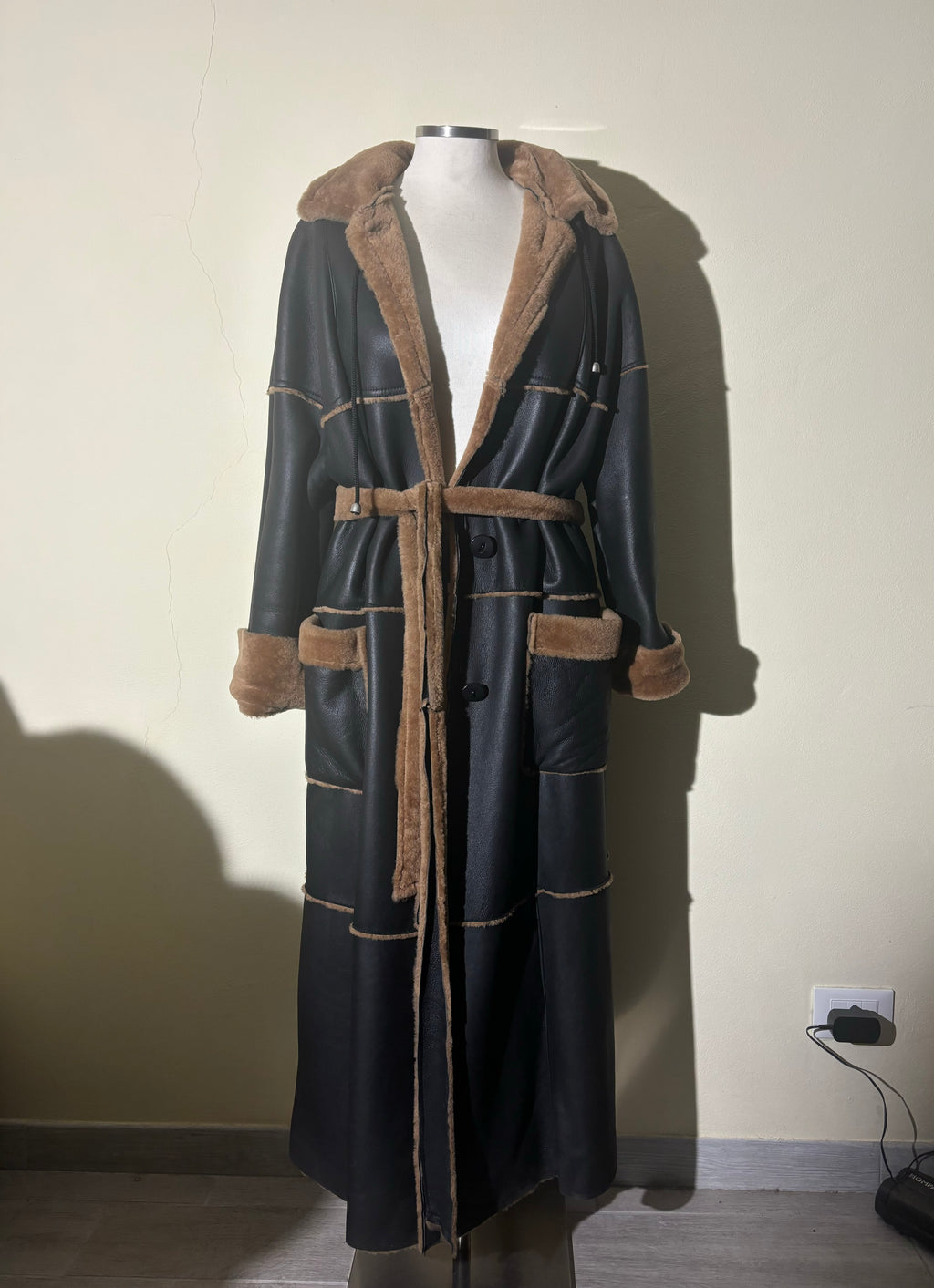 SHEARLING CON CAPPUCCIO