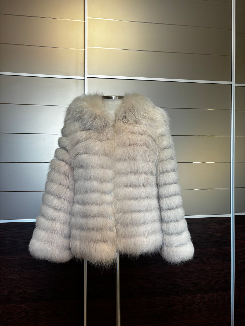 Pelliccia di volpe con cappuccio