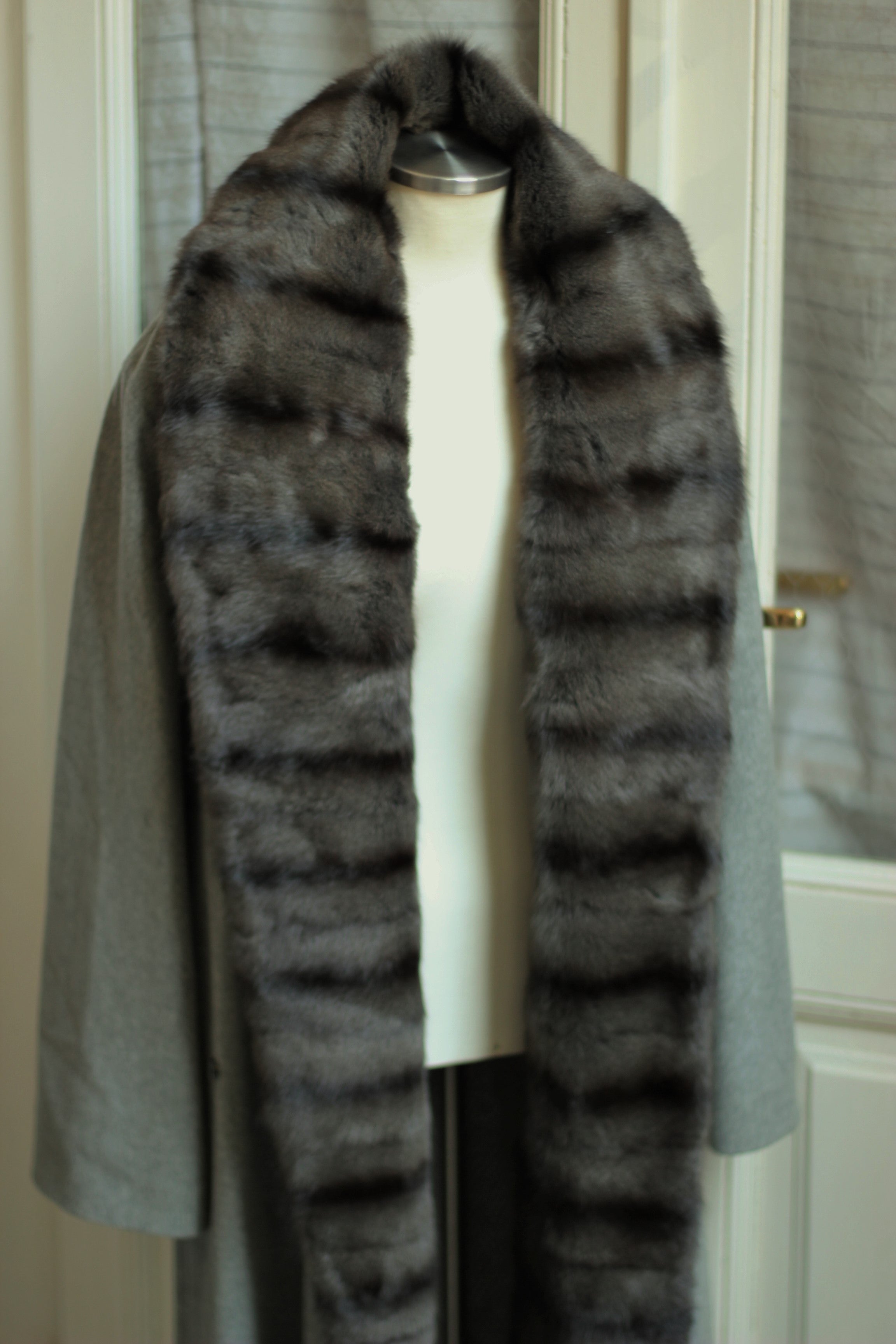 Cappotto di pura lana vergine con bordo di petit gris Gianfranco Ferrè