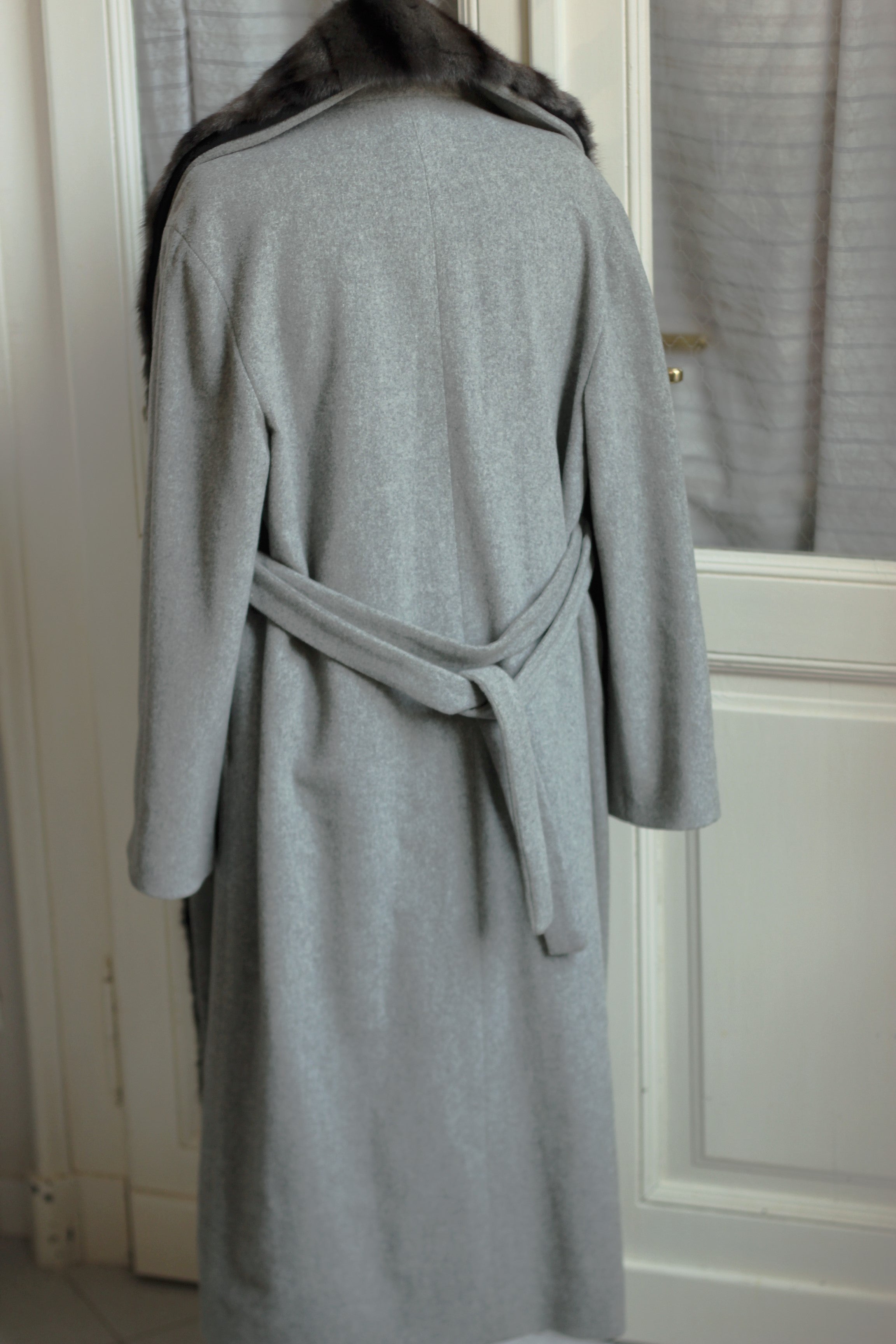 Cappotto di pura lana vergine con bordo di petit gris Gianfranco Ferrè