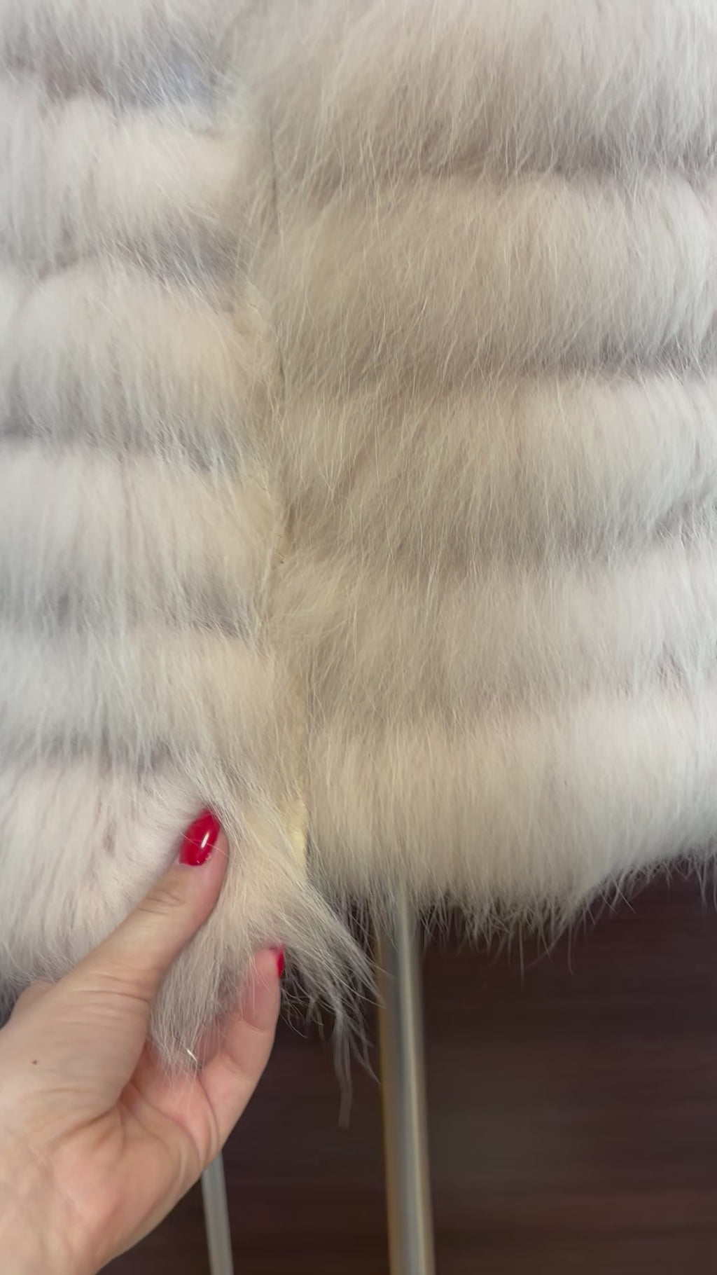 Pelliccia di volpe con cappuccio